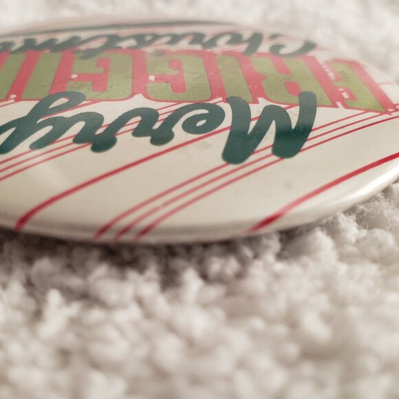 Vintage Christmas Button Merry Friggin' Christmas 2" - Picture 5 of 5